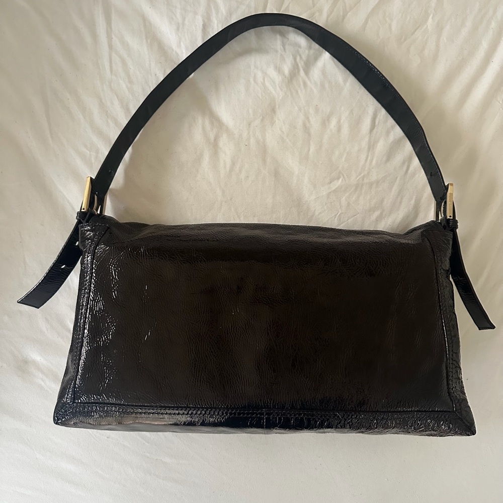 Fendi Maxi Baguette Black Crinkle Patent Leather - Picture 2 of 14